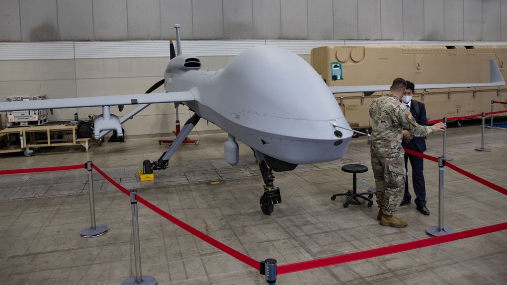 Mỹ đối mặt sức ép chuyển UAV Đại bàng xám cho Ukraine - 1 Mỹ đối mặt sức ép chuyển UAV Đại bàng xám cho Ukraine - 1
