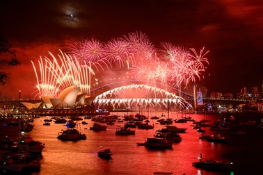 Thế giới tưng bừng đón năm mới 2023