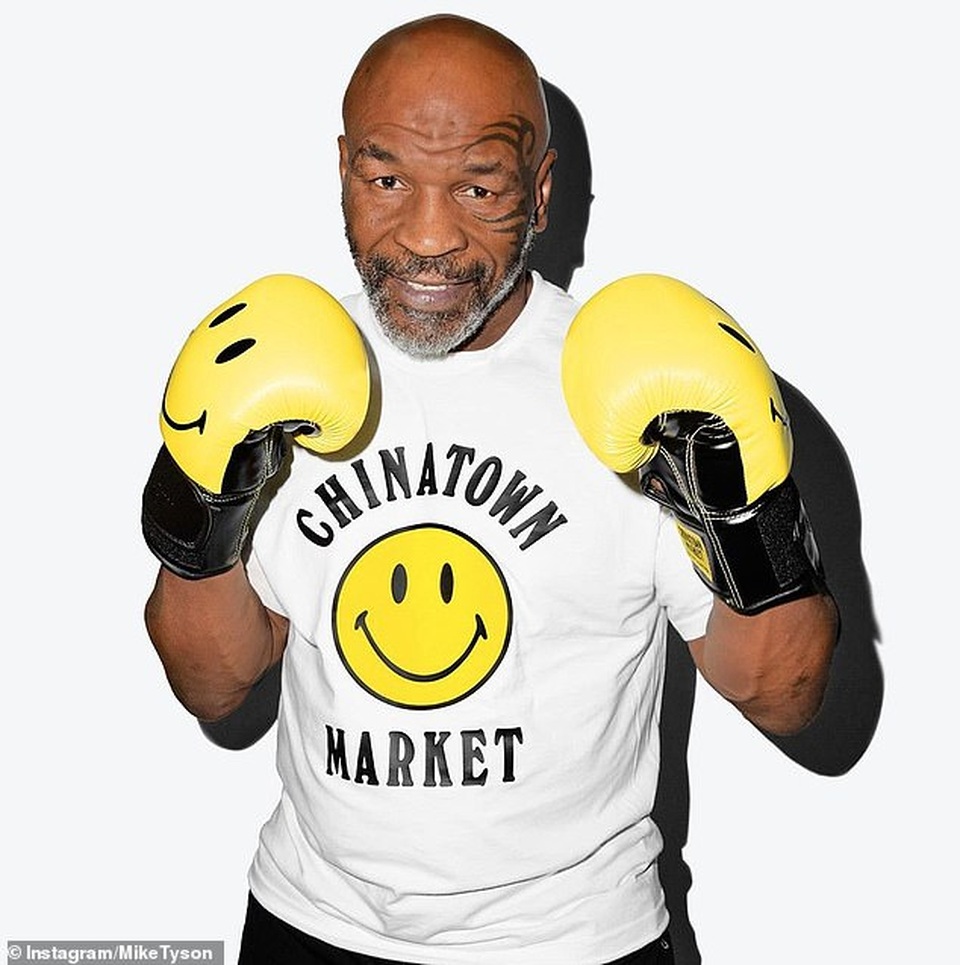 Mike Tyson xác nhận sẽ thượng đài với Roy Jones Jr sau 15 năm treo găng - 1 Mike Tyson xác nhận sẽ thượng đài với Roy Jones Jr sau 15 năm treo găng - 1
