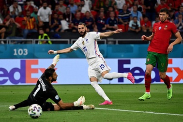 Những màn so tài kinh điển ở vòng 1/8 Euro 2020