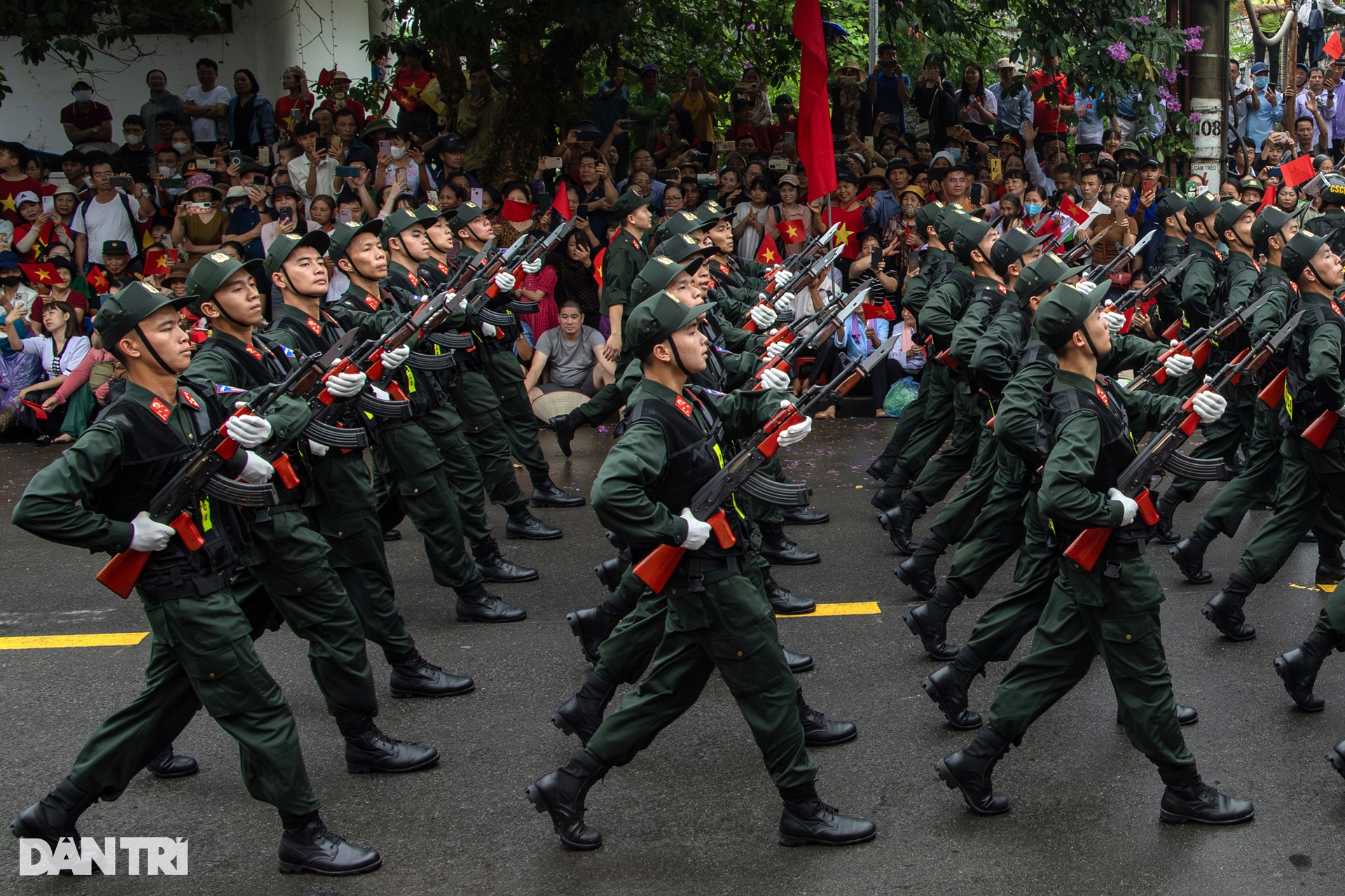 Hình ảnh ấn tượng Lễ diễu binh kỷ niệm 70 năm Chiến thắng Điện Biên Phủ - 13 Hình ảnh ấn tượng Lễ diễu binh kỷ niệm 70 năm Chiến thắng Điện Biên Phủ - 13