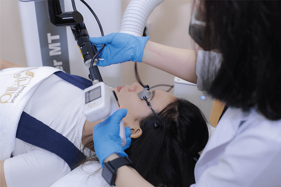 “Bắt quả tang” nhiều phòng khám hoạt động chui - 2 “Bắt quả tang” nhiều phòng khám hoạt động chui - 2