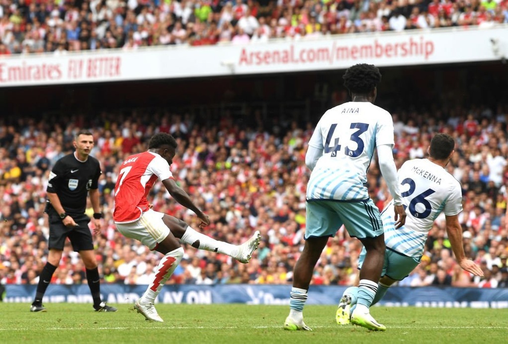 Saka tạo siêu phẩm, Arsenal thắng nhẹ Nottingham - 2 Saka tạo siêu phẩm, Arsenal thắng nhẹ Nottingham - 2