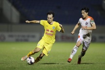 Hòa trước SHB Đà Nẵng, HA Gia Lai nối dài mạch không thắng