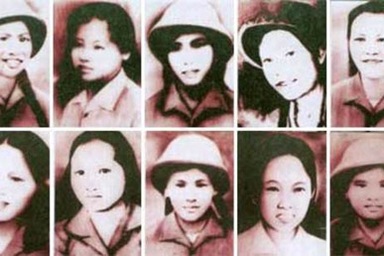 Thơ bạn đọc: Khóc trước mộ em