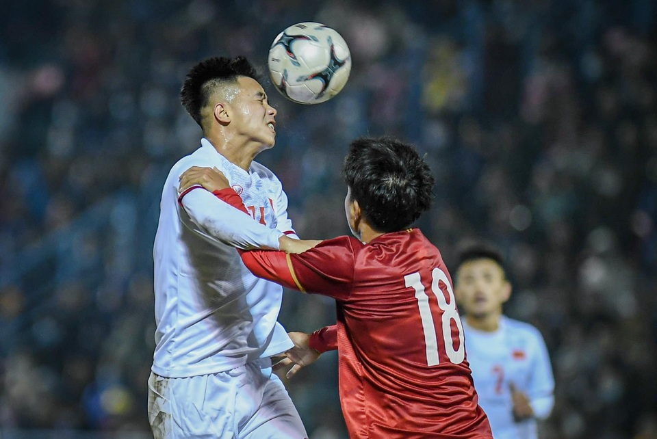 Tuyển Việt Nam 3-2 U22 Việt Nam: Văn Quyết, Đức Chinh ghi bàn - 11 Tuyển Việt Nam 3-2 U22 Việt Nam: Văn Quyết, Đức Chinh ghi bàn - 11