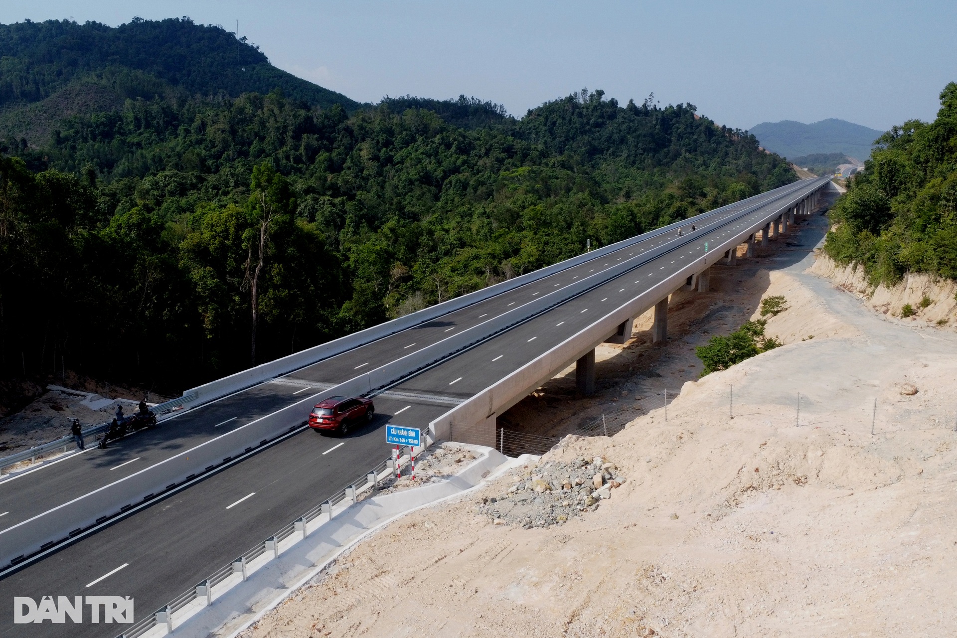 Hơn 70km cao tốc Vân Phong - Nha Trang trước ngày thông xe - 12 Hơn 70km cao tốc Vân Phong - Nha Trang trước ngày thông xe - 12
