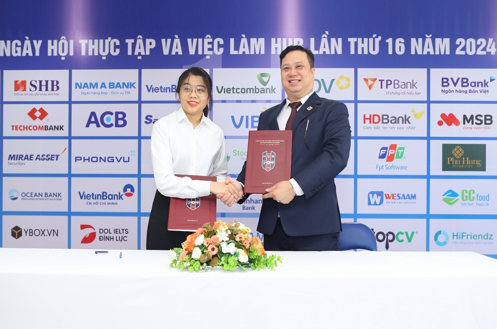 Dự kiến tuyển 7.000 ứng viên tại Ngày hội thực tập, việc làm Đại học Ngân hàng TPHCM - 5 Dự kiến tuyển 7.000 ứng viên tại Ngày hội thực tập, việc làm Đại học Ngân hàng TPHCM - 5