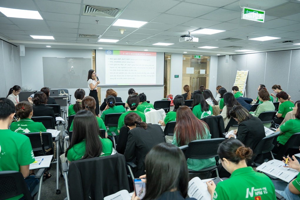 Tư vấn viên bảo hiểm Manulife được đào tạo kiến thức sức khỏe cộng đồng - 1 Tư vấn viên bảo hiểm Manulife được đào tạo kiến thức sức khỏe cộng đồng - 1