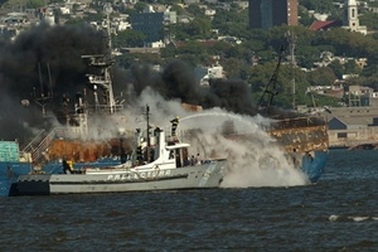 Hai thủy thủ Việt Nam thiệt mạng trong vụ cháy tàu Hàn