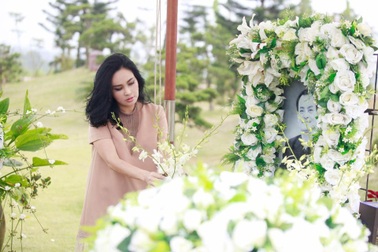 Thanh Lam ngậm ngùi hát bên mộ nhạc sĩ Thanh Tùng, Trần Lập