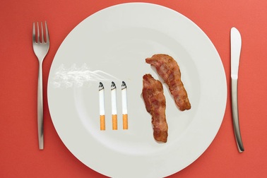 Tổ chức y tế thế giới cảnh báo: Xúc xích gây ung thư!