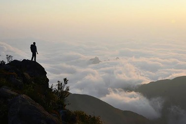 Sắp có tour du lịch leo núi chinh phục đỉnh Bạch Mộc Lương Tử 