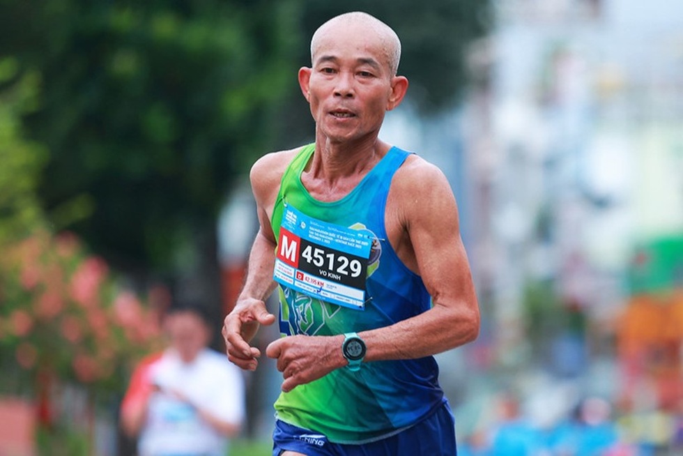 Lão nông U70 trong 1 tuần chạy marathon 2 lần ở cự ly 42km