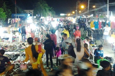 Về Giá Rai dạo một vòng chợ đêm