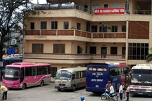 Xóa bến xe Lương Yên: Hơn 300 đầu xe lo bị "đẩy ra đường"