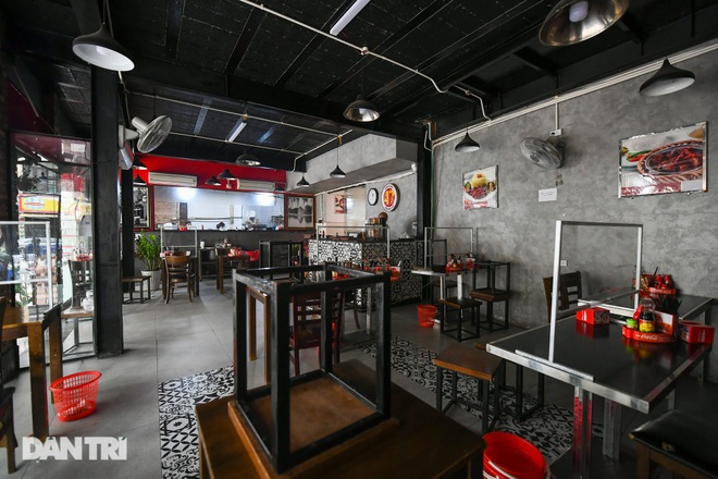 Nhà hàng quán ăn ở Hà Nội cháy hàng giao về, dừng đón khách từ 12h trưa - 15 Nhà hàng quán ăn ở Hà Nội cháy hàng giao về, dừng đón khách từ 12h trưa - 15