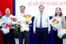 Ba giám đốc sở ở Bạc Liêu nghỉ công tác trước tuổi