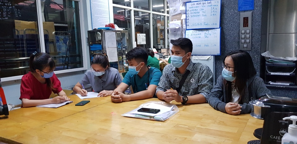 Bé trai bị bỏ rơi ở sân chùa: Người mẹ bật khóc khi được nhận lại con - 3 Bé trai bị bỏ rơi ở sân chùa: Người mẹ bật khóc khi được nhận lại con - 3