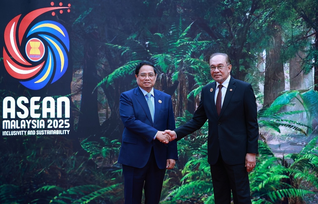 Thủ tướng dự đối thoại cấp cao tại Hội nghị Thượng đỉnh Kinh doanh - đầu tư ASEAN - 2 Thủ tướng dự đối thoại cấp cao tại Hội nghị Thượng đỉnh Kinh doanh - đầu tư ASEAN - 2