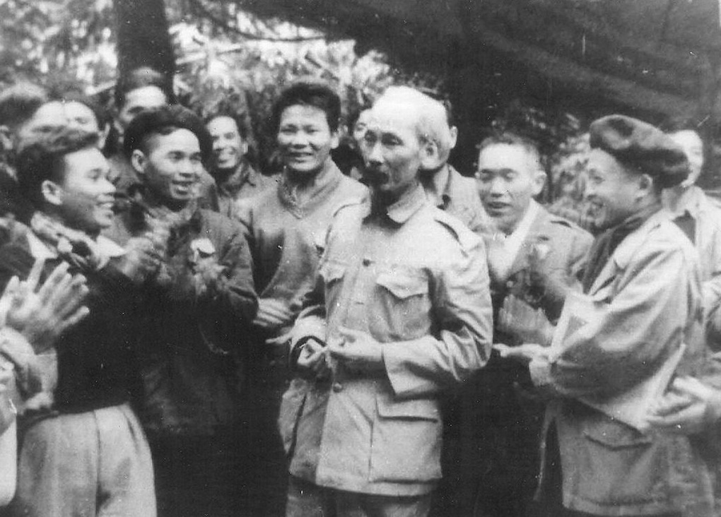 Cán bộ nghiêm khắc với chính mình theo tư tưởng Hồ Chí Minh - 1 Cán bộ nghiêm khắc với chính mình theo tư tưởng Hồ Chí Minh - 1