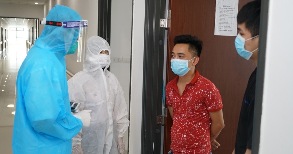 Ca Covid-19 đến bệnh viện Bạch Mai khám bệnh, 19 y bác sĩ phải cách ly - 1 Ca Covid-19 đến bệnh viện Bạch Mai khám bệnh, 19 y bác sĩ phải cách ly - 1