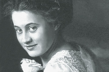 Bộ phim đầu tiên làm về tàu Titanic đã “hủy hoại” cuộc đời nữ chính