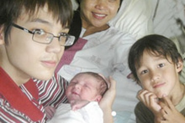 NSƯT Lê Vi sinh con ở tuổi 40 