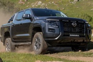 Nissan Navara mới “nương tựa” Mitsubishi để đấu với Hilux và Ranger