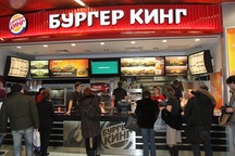 Nhà hàng Nga bị chỉ trích vì treo giải cho phụ nữ có bầu với cầu thủ World Cup