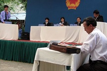 KSV và luật sư phải ngồi ngang nhau