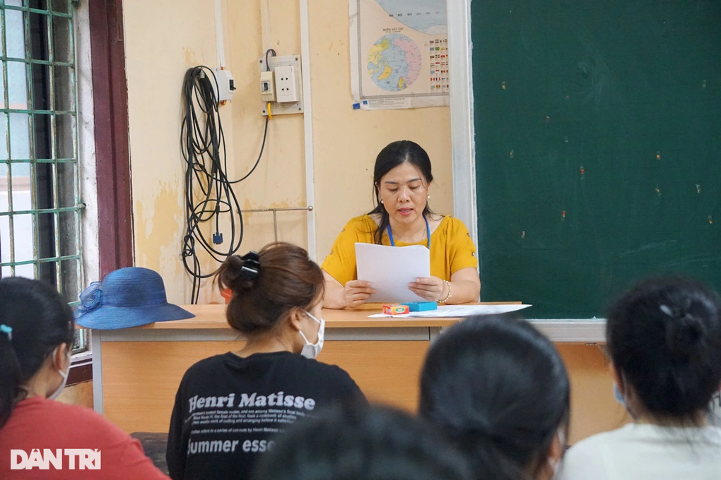 Hơn 1 triệu thí sinh hồi hộp làm thủ tục thi tốt nghiệp THPT 2022 - 10 Hơn 1 triệu thí sinh hồi hộp làm thủ tục thi tốt nghiệp THPT 2022 - 10