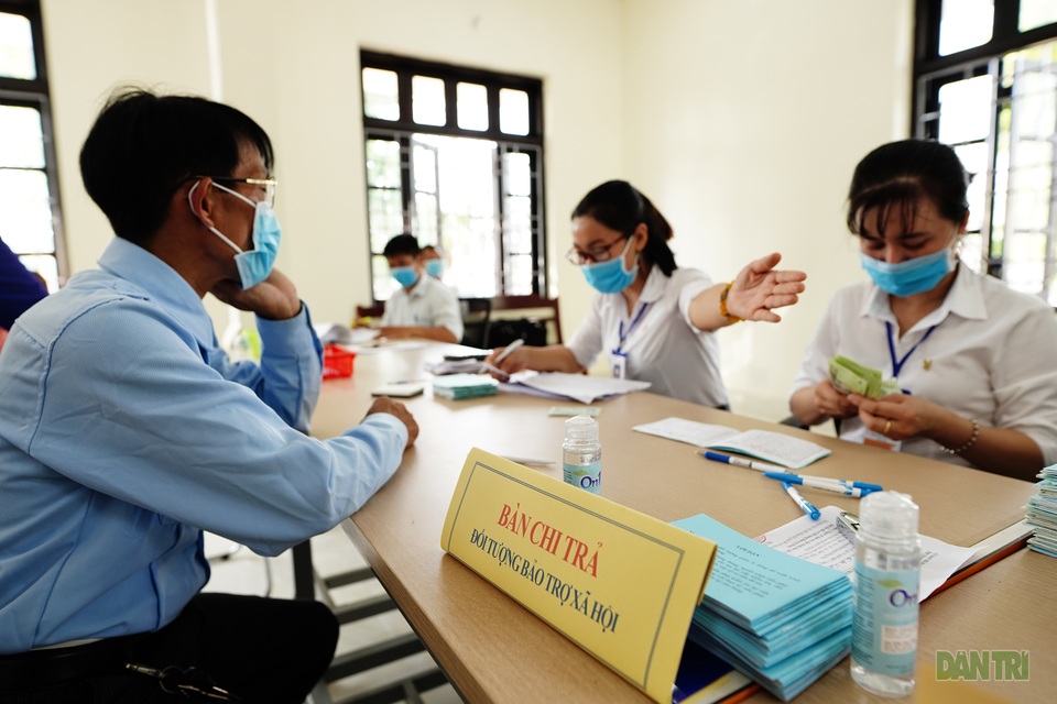 Thứ trưởng Lê Tấn Dũng: Triển khai gói hỗ trợ cần nhanh và chính xác! - 6 Thứ trưởng Lê Tấn Dũng: Triển khai gói hỗ trợ cần nhanh và chính xác! - 6