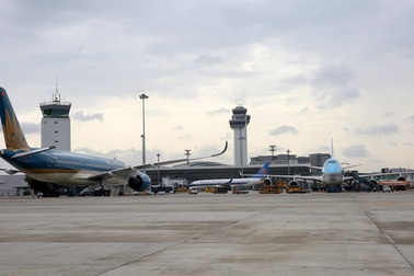 Khát vốn, ACV xin "đốt cháy giai đoạn", tăng giá dịch vụ hàng không