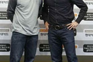 "Vua" Federer đối đầu "cựu hoàng" Sampras tại xứ Hàn