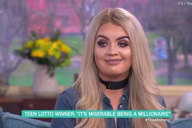 Triệu phú xổ số - Jane Park: “Làm triệu phú cũng chẳng sung sướng gì!”