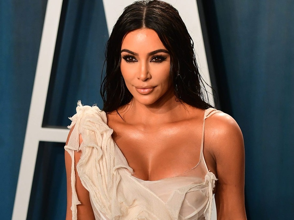 Kim Kardashian bị chỉ trích vì tổ chức sinh nhật xa hoa - 1 Kim Kardashian bị chỉ trích vì tổ chức sinh nhật xa hoa - 1