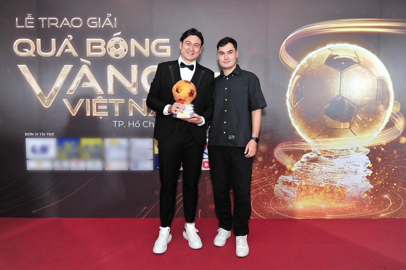 View - Dàn anh em trai "cực phẩm" của cầu thủ Việt: Vừa đẹp, vừa có tài | Báo Dân trí