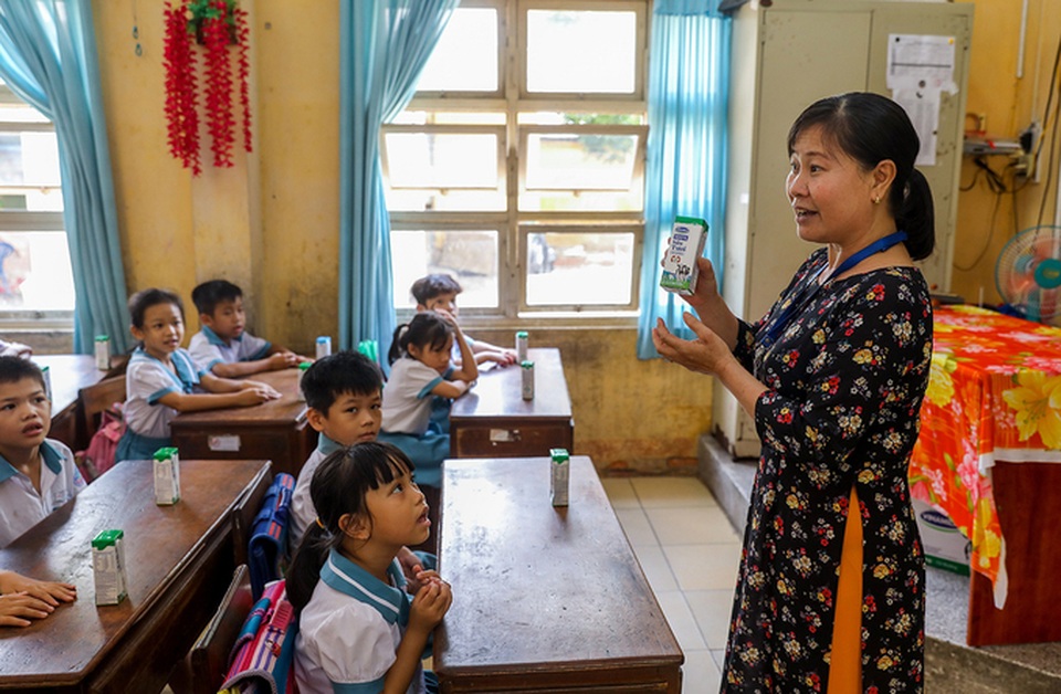 Chương trình sữa học đường TP.HCM mở rộng đến 24 quận, huyện - 5 Chương trình sữa học đường TP.HCM mở rộng đến 24 quận, huyện - 5