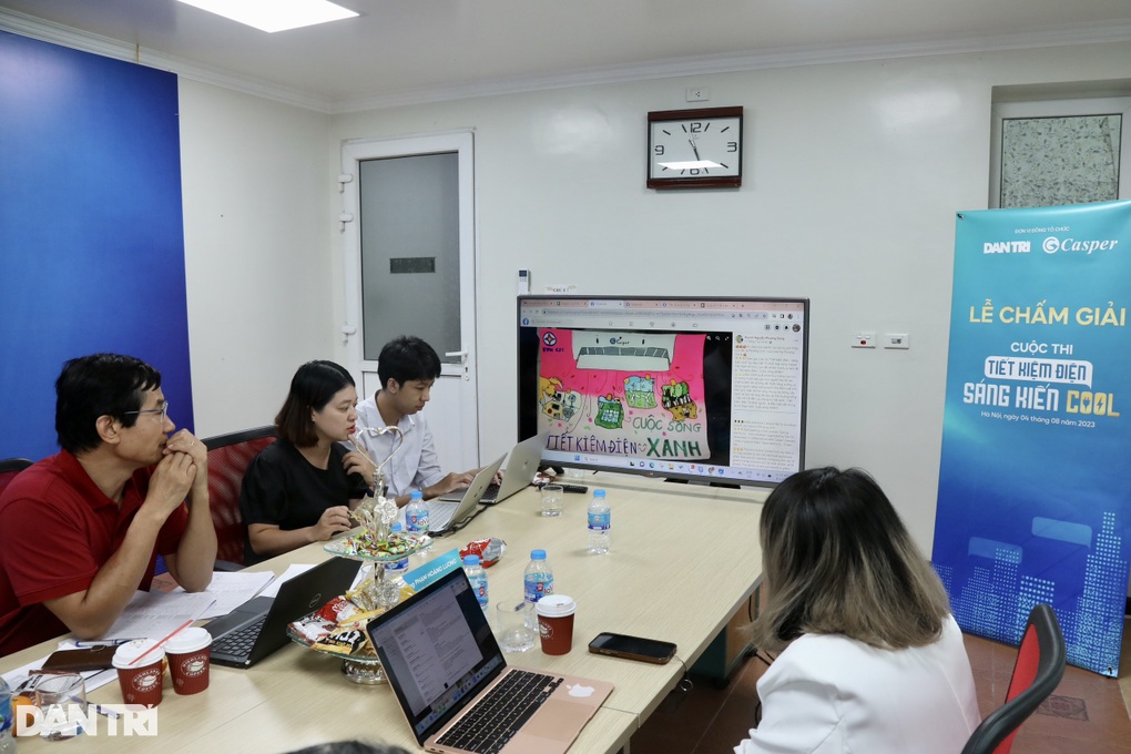 Cuộc thi Tiết kiệm điện - Sáng kiến Cool sắp tìm được chủ nhân Giải Nhất - 3 Cuộc thi Tiết kiệm điện - Sáng kiến Cool sắp tìm được chủ nhân Giải Nhất - 3