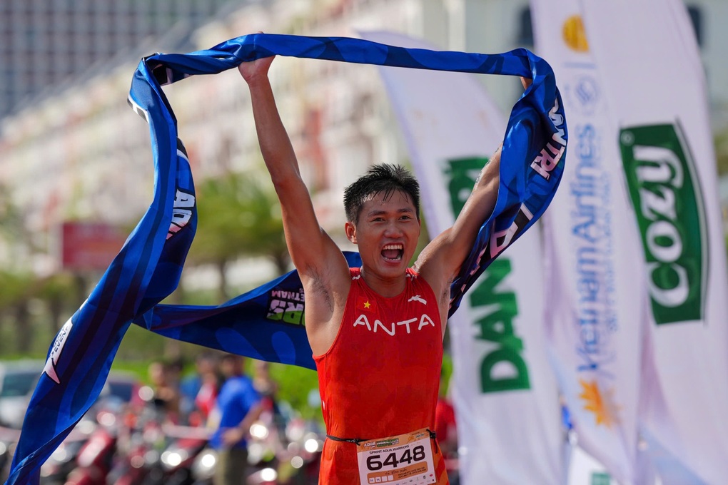 Les champions des Aqua Warriors Quang Tri changent avec confiance la couleur de la médaille des SEA Games - 1 Nhà vô địch Aqua Warriors Quảng Trị tự tin đổi màu huy chương SEA Games - 1