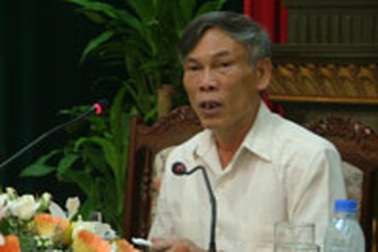 Vì sao Bộ Thương mại từ chối mua xăng giá rẻ?