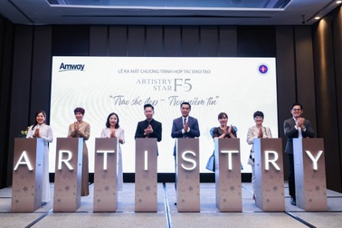 Amway Việt Nam phối hợp ra mắt chương trình đào tạo chăm sóc sắc đẹp chuyên sâu