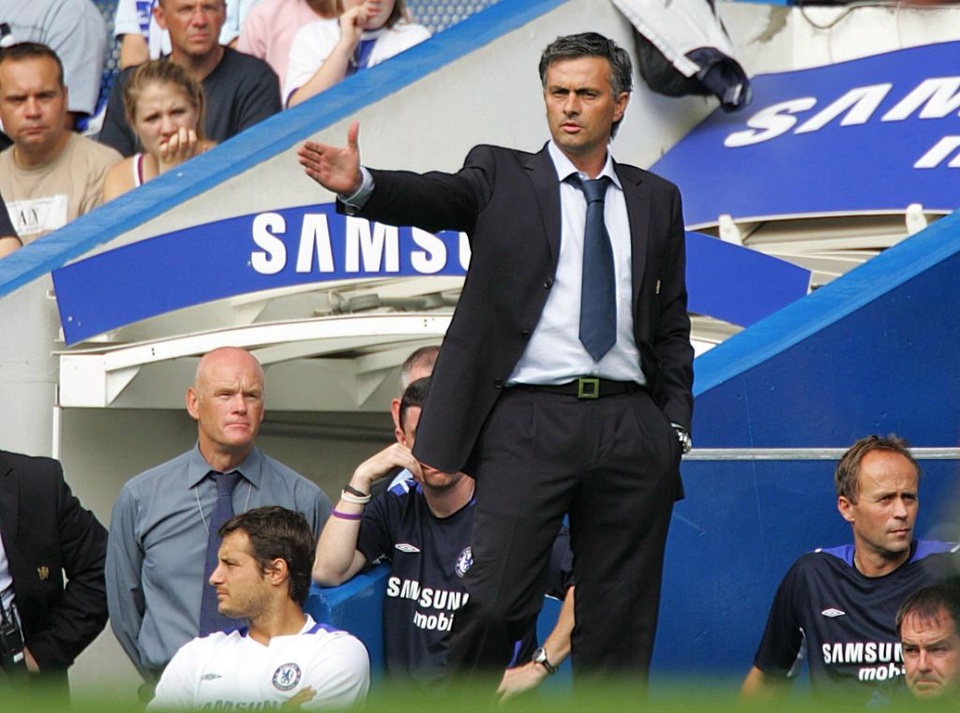 Choáng với số tiền lớn khủng khiếp HLV Mourinho nhận được khi bị sa thải - 2 Choáng với số tiền lớn khủng khiếp HLV Mourinho nhận được khi bị sa thải - 2