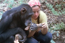 Lạ lùng người phụ nữ vào rừng sống kiểu tinh tinh trong 7 năm