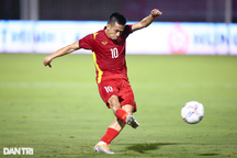 Văn Quyết: "Tôi đã nỗ lực hết mình để trở lại đội tuyển Việt Nam"