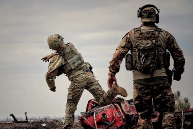 Lỗ hổng nghiêm trọng buộc Ukraine phải rút quân trước đà tiến của Nga