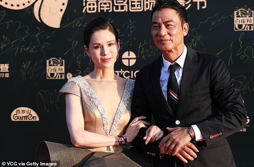 Báo phương Tây thán phục trước vẻ đẹp U50 của “Cô Cô” Lý Nhược Đồng - 9