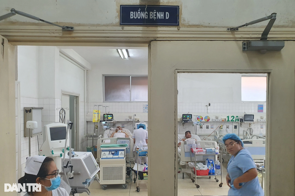 Nhiều người đột ngột bị viêm não nằm liệt, nợ nần chồng chất vì viện phí - 5 Nhiều người đột ngột bị viêm não nằm liệt, nợ nần chồng chất vì viện phí - 5