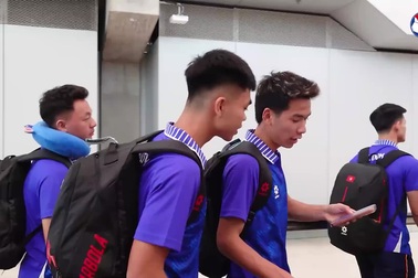 U22 Việt Nam có mặt ở Bangkok, sẵn sàng chinh phục tấm HCV SEA Games
